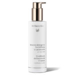 Dr. Hauschka Cleanser hooibloem en kardemom
