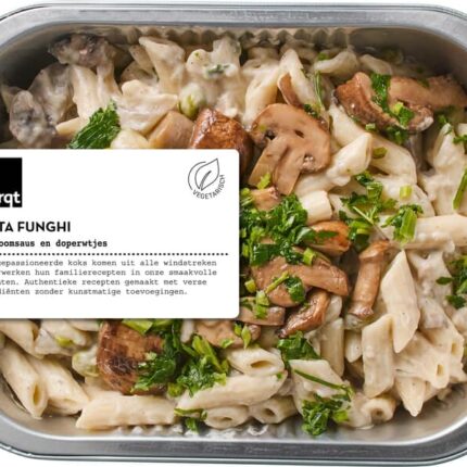 Pasta funghi met roomsaus en doperwtjes